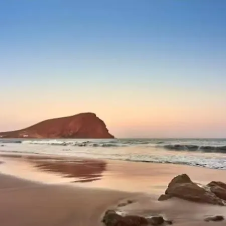 Sobre El Mar En Edificio Magallanes 아파트 *