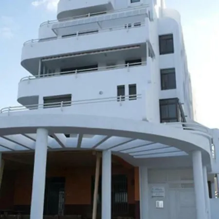 아파트 Sobre El Mar En Edificio Magallanes *